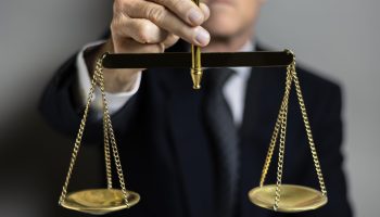 L’importance d’un suivi accru après l’obtention d’une décision de justice